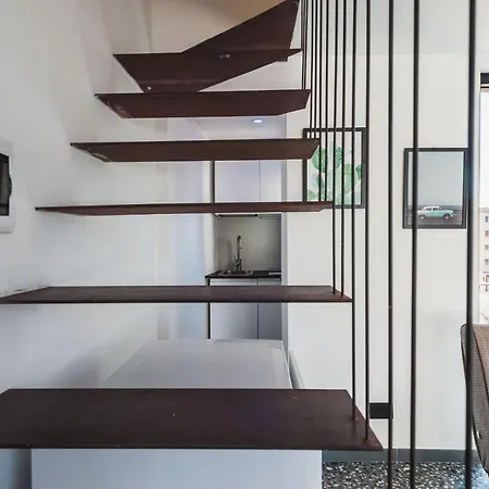Grimaldi With Terrace By Wonderful Italy Appartamento *